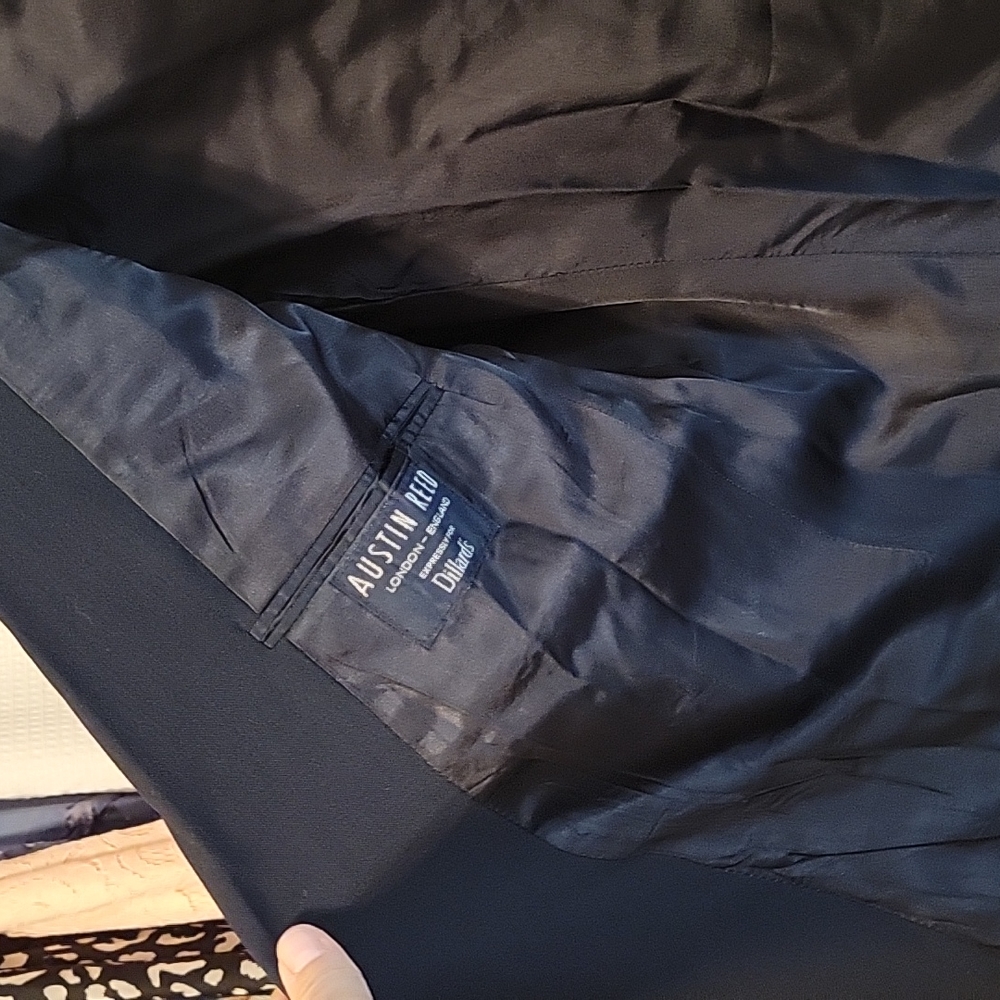 Austin Reed 2 Button Blazer - Picture 7 of 7